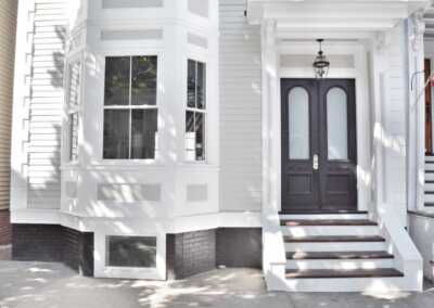 437 W 4th Street